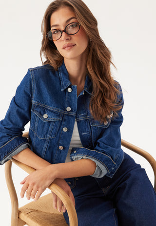 Cropped 90's Denim Trucker