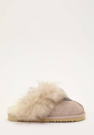 Edmonton Fluffy Slippers