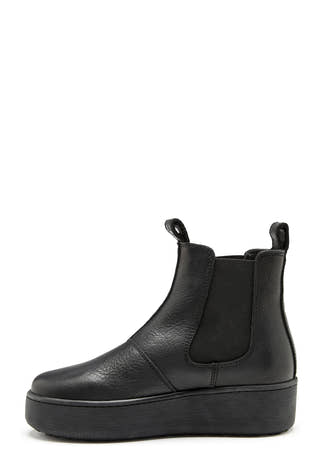 Mount Alexis Black Leather