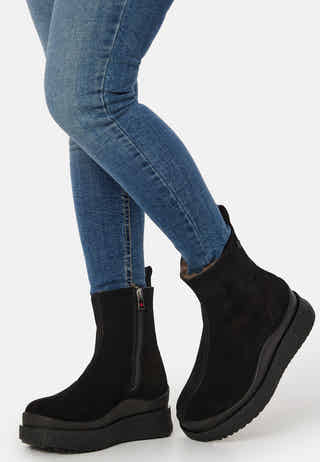 Mount Meer Curling Boots