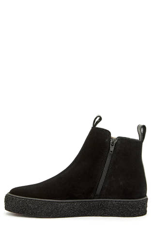 Mount V. Zip Boots