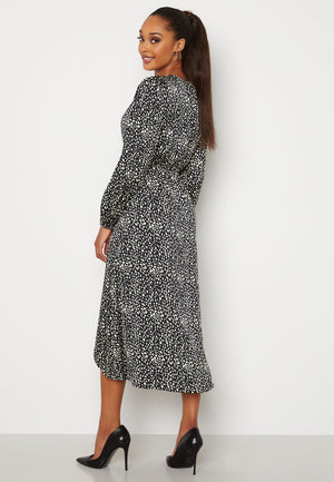 Terezia wrap dress