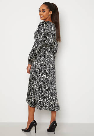 Terezia wrap dress