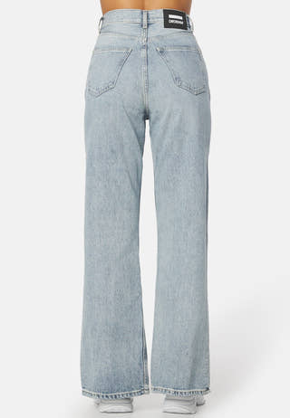 Echo Front Slit