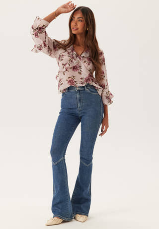 Moxy Flare V Cut