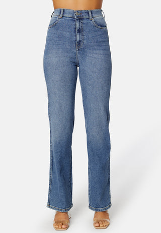Moxy Straight