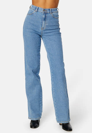 Moxy Straight