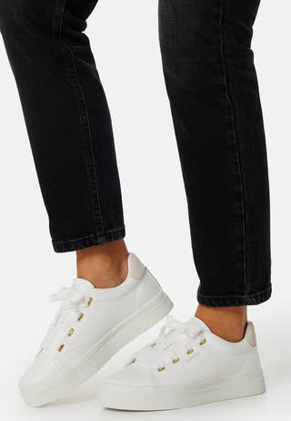 Avona Sneaker