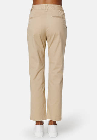 Slim Chinos
