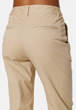 Slim Chinos