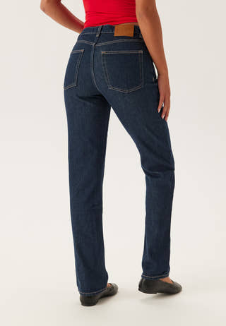 Straight Stretch Jeans