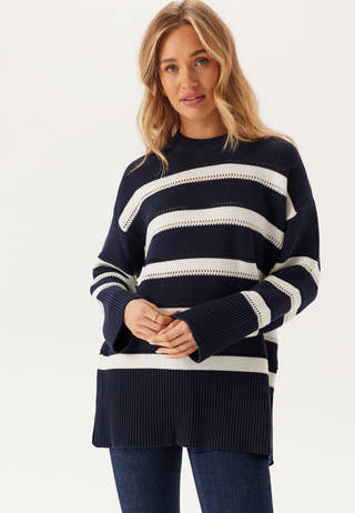Striped Textured C-neck
