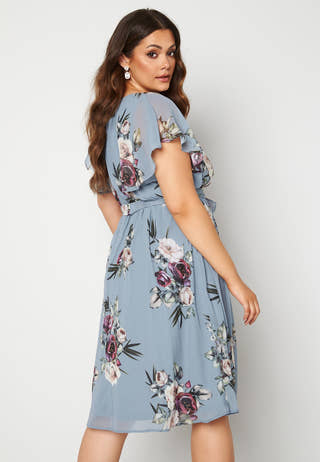 Floral Flutter Sleeve Midi Curve Dress