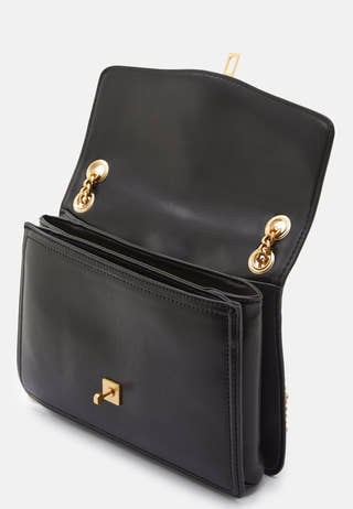 James Convertible Xbody Flap