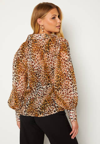 LS Yora Button Up Top