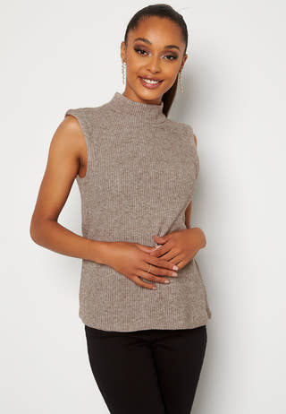 Josey vest