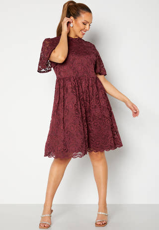 Li lace dress