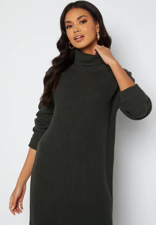 Lucy turtle neck sweater dress