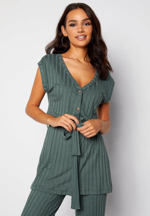 Mila vest top