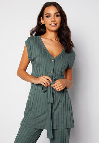 Mila vest top
