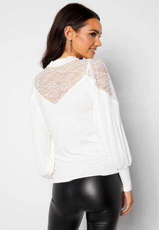 Nathalie lace puff top