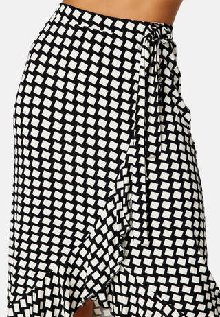 Frill Wrap Skirt