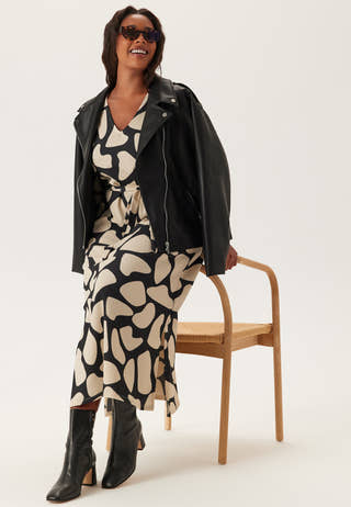 Structured Puff Sleeve Midi Dress