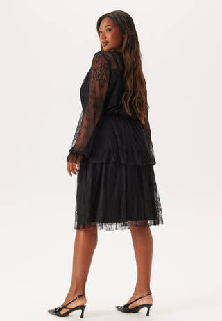 Tiered Puff Sleeve Lace Midi Dress