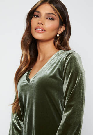 Yesly velvet top