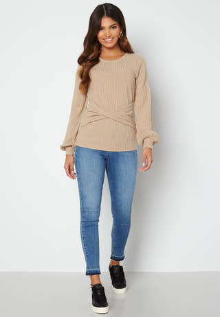 Zandra twisted top