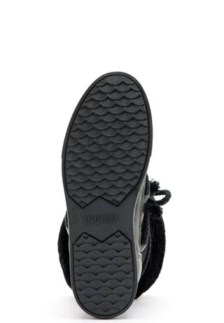 Classic High Sneaker
