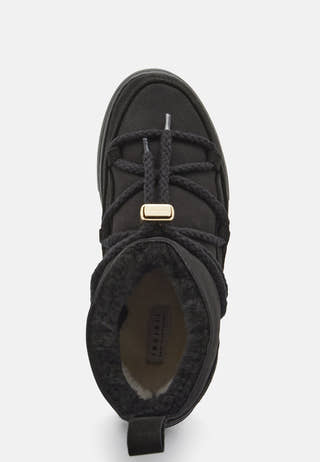 Classic Low Sneaker