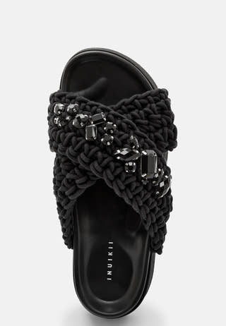 Woven Stones Platform