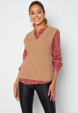 Malena S/L knit waistcoat
