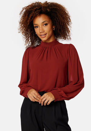 Mila L/S High Neck Top