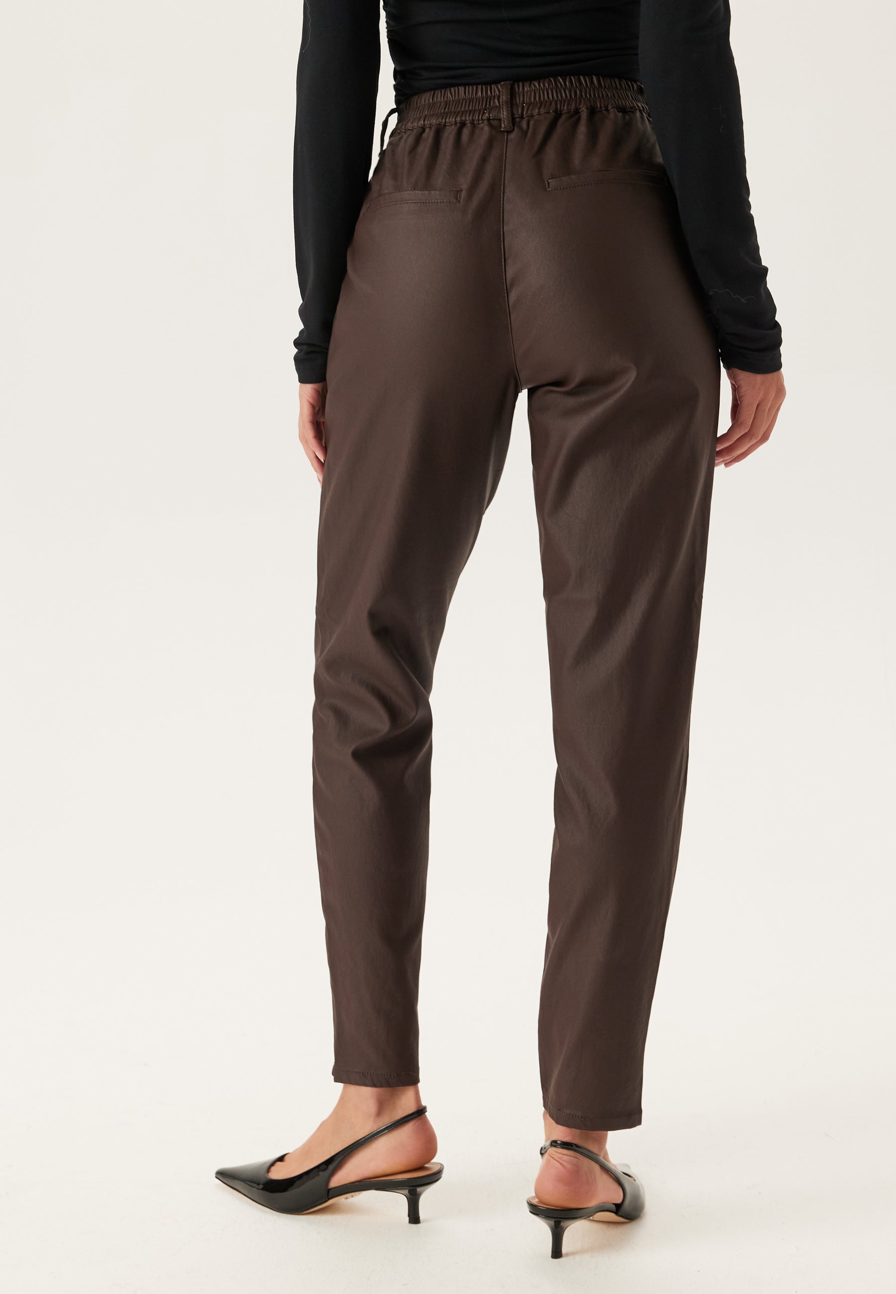 Zwarte OBJECT Pantalon OBJBELLE LISA COATED PANT NOOS Zwarte OBJECT Pantalon OBJBELLE LISA COATED PANT NOOS