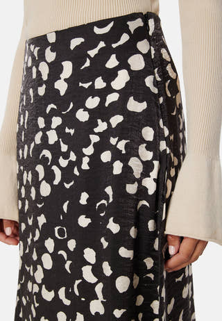 Omika HW Skirt