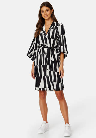 Taro 3/4 Dress