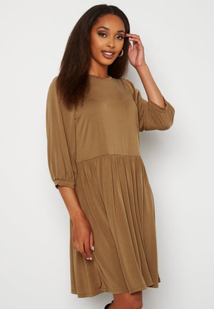 Jannie 3/4 Dress