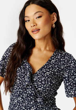 Carly S/S Wrap Short Top