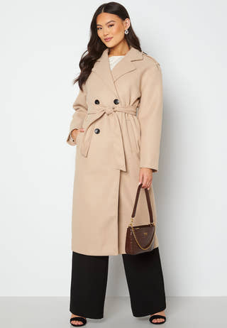 Emma Trenchcoat