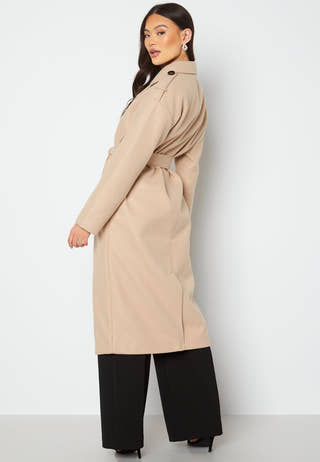 Emma Trenchcoat