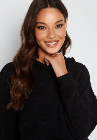 Fluffy L/S Hood Top