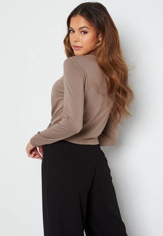 Free Life L/S Twist Top