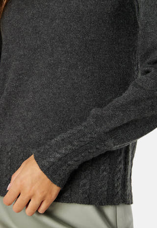 Katia LS Cable Cuff Knt