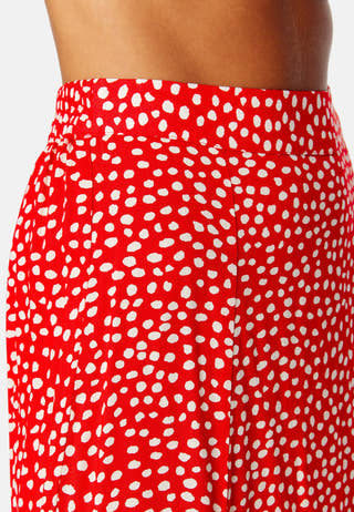 Nya HW Slit Midi Skirt