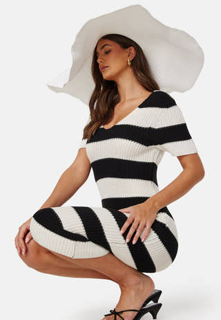 Onlruth V-Neck Dress