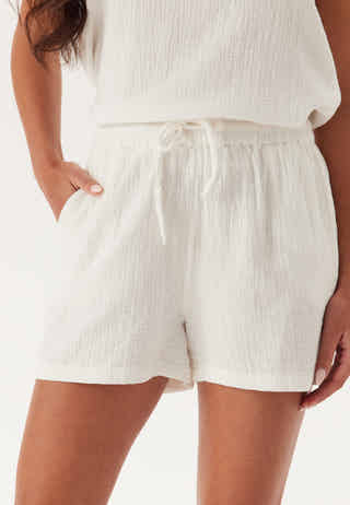 Onlthyra Shorts
