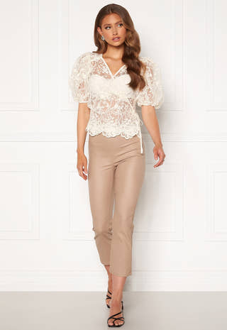 Temple Lace Puff Top