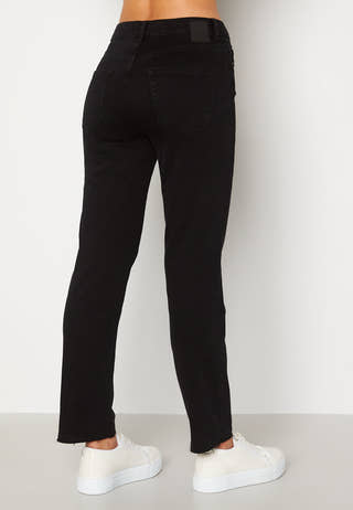 Delly Straight HW Jeans